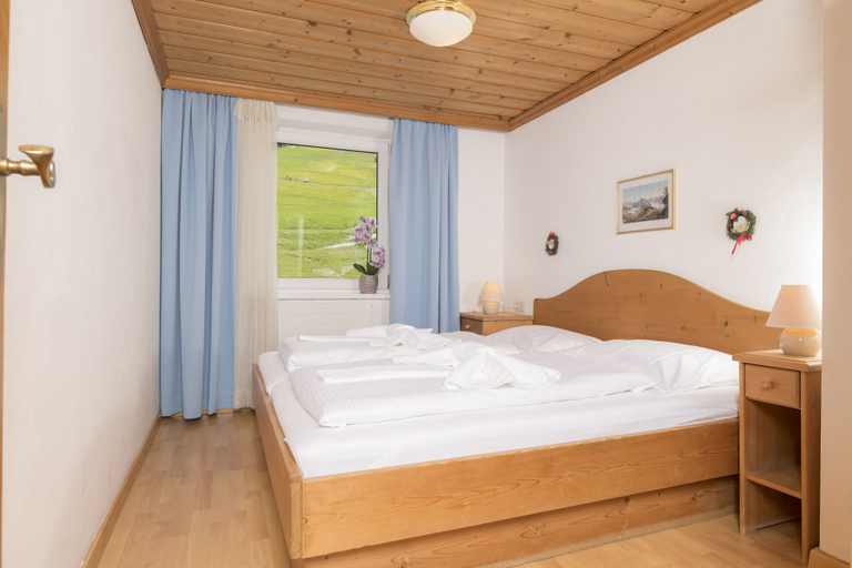 Bedroom 2, Appartements Bernhofer, Zell am See