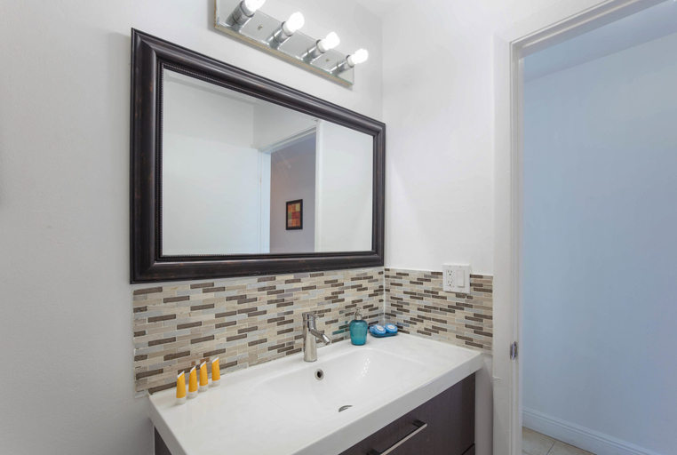 Bathroom 3, New Point Miami Beach Apartments, Miami-Dade