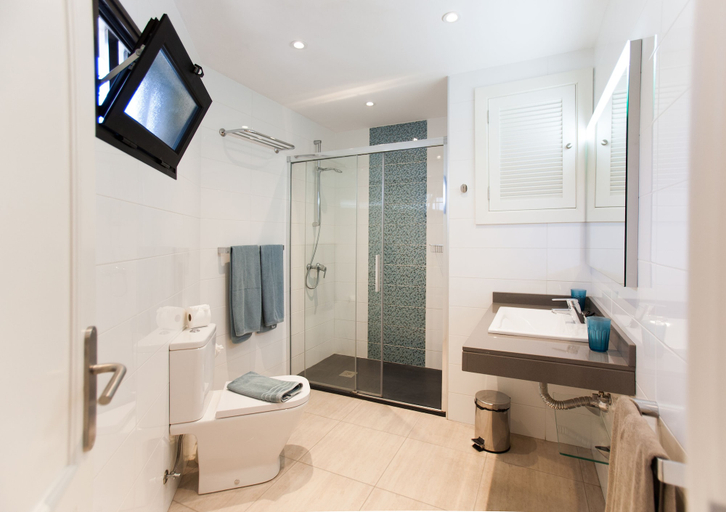 Bathroom, Club Oceano, Las Palmas