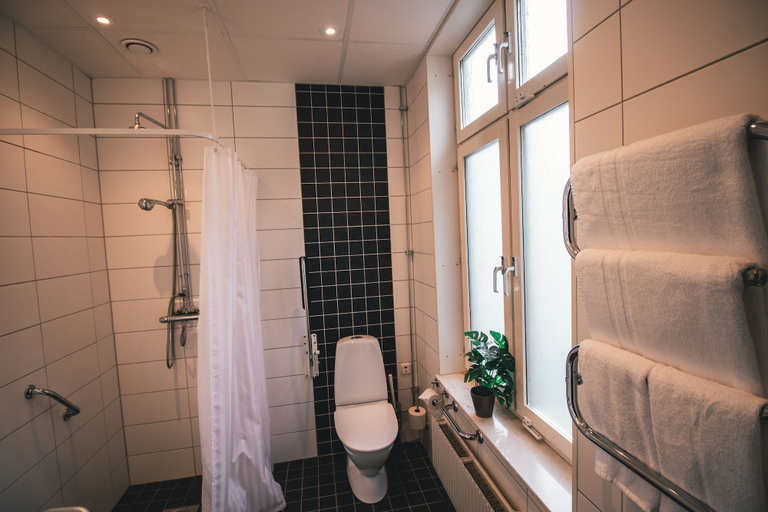 Bathroom 3, Mojo Hotell, Örebro