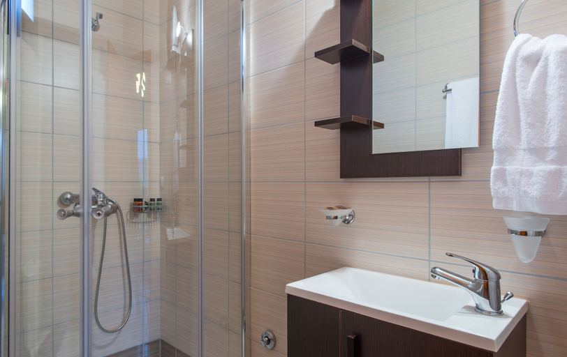 Bathroom 5, Lotos Mountain Resort, Epirus