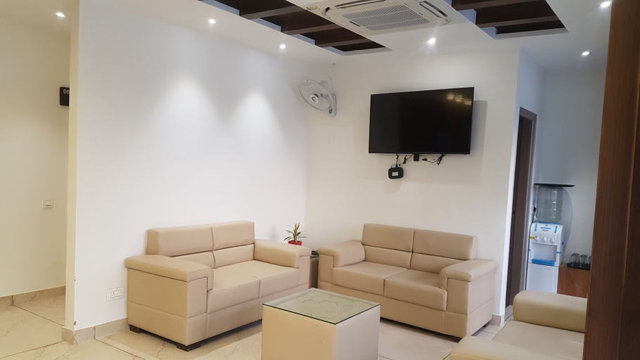 Others 5, Hotel Destination, Sahibzada Ajit Singh Nagar