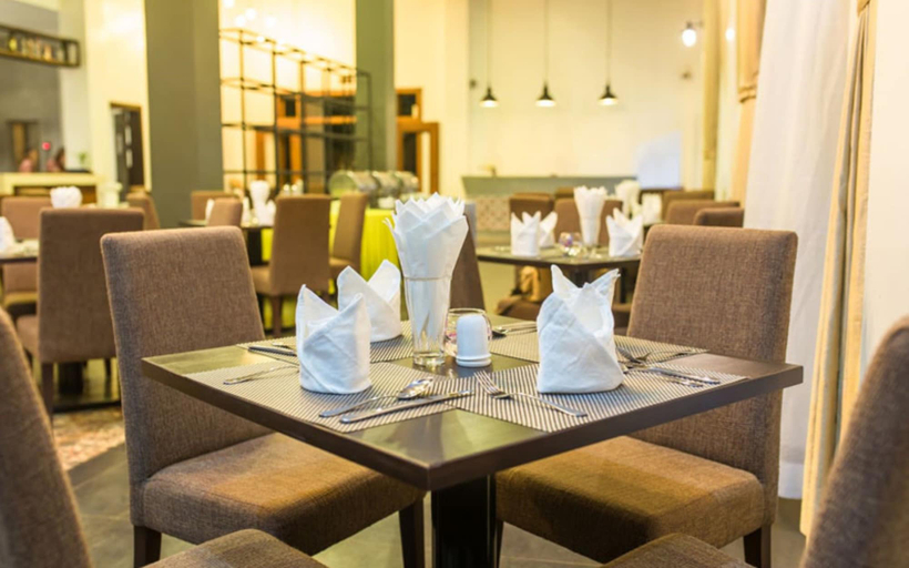 Food & Drinks 5, Yeak Loam Hotel, Ban Lung