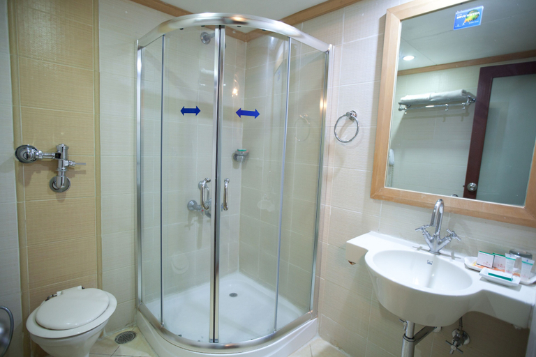 Bathroom 3, Hotel Tara, Ranga Reddy