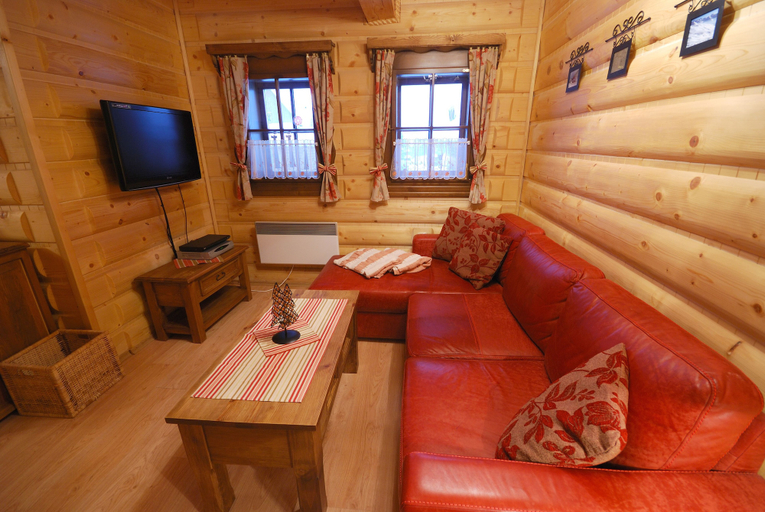 Others 5, Chalupky u babky, Ružomberok