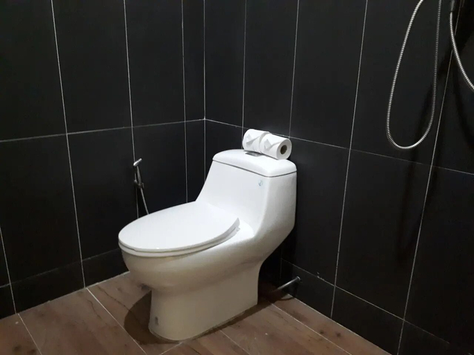 Bathroom 4, Rainbow Sky Hotel Samet, Muang Rayong