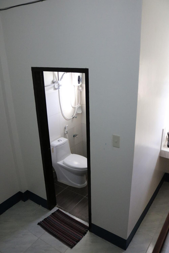 Bathroom 4, Keen's Place, Puerto Princesa City
