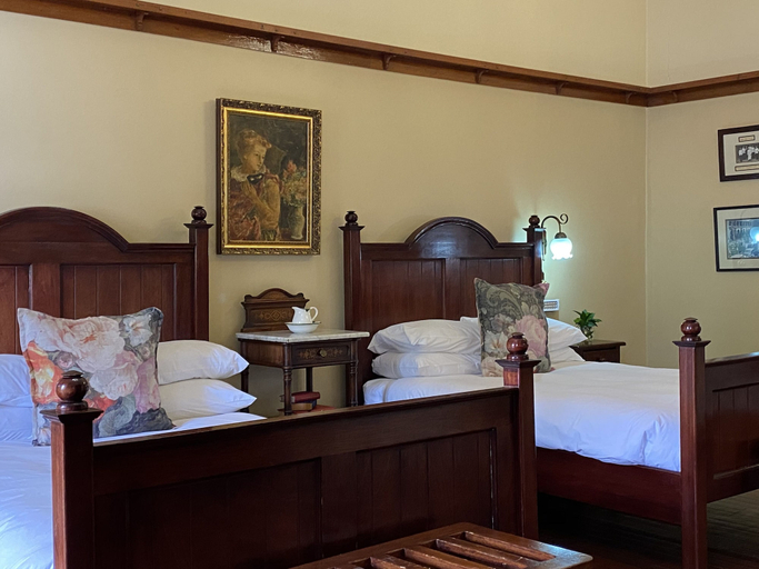 Bedroom 3, The Kimberley Club Guesthouse, Frances Baard