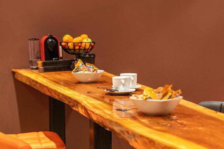Food & Drinks, Moomidol Hostel, Sankt-Peterburg gorsovet