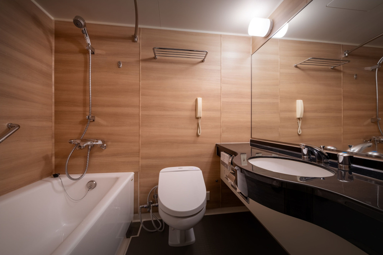 Bathroom 5, Air Terminal Hotel, Chitose