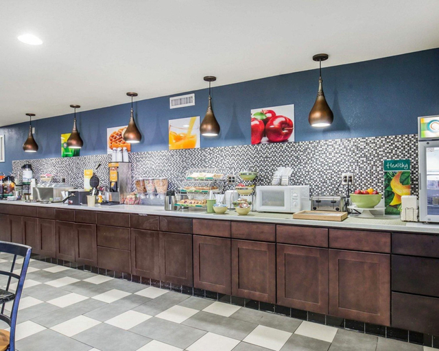 Food & Drinks 4, Rodeway Inn & Suites Northside, San Bernardino
