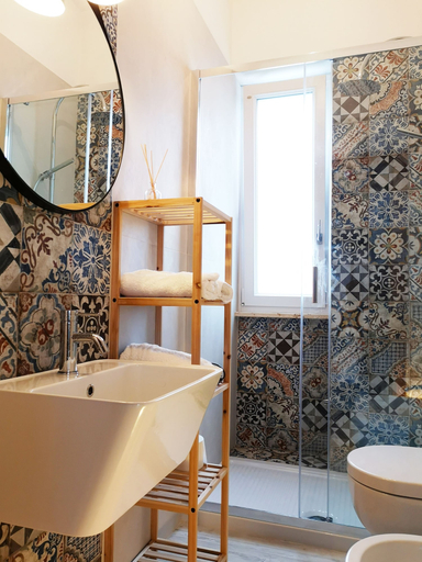 Bathroom 3, Casa Vista Mare, Brindisi