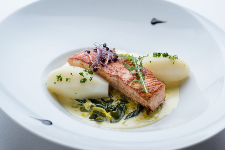 Food & Drinks 7