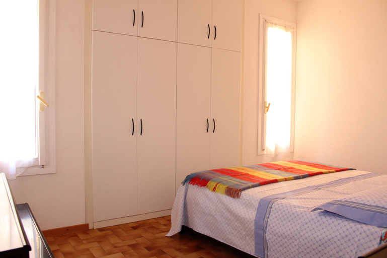 Bedroom 2, Art Apartment Capo D'Arco, Livorno