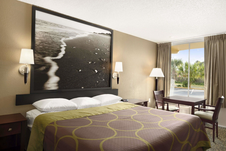 Bedroom 3, Super 8 by Wyndham Ormond Beach, Volusia
