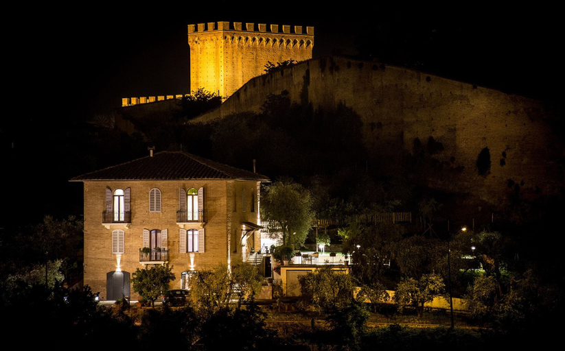 Exterior & Views 2, Dolci Mura Luxury Rooms, Siena