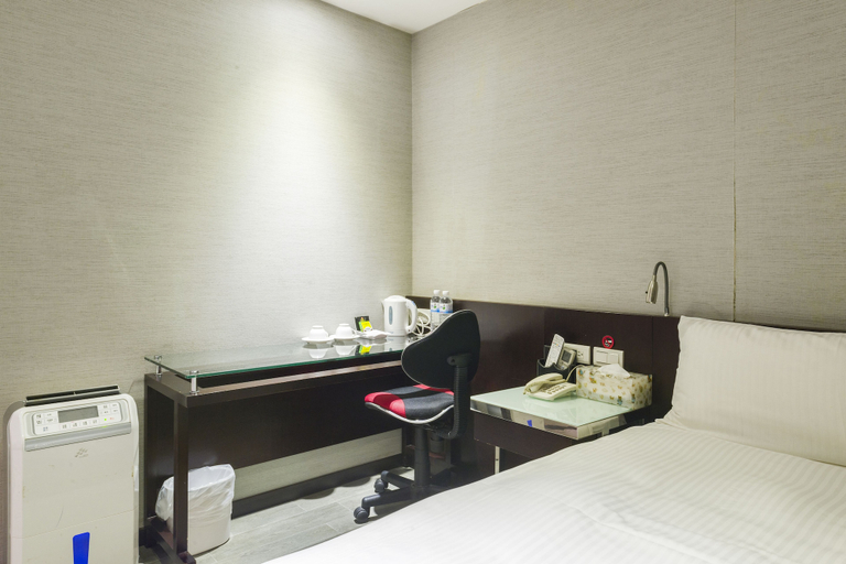 Bedroom 2, Shihlin Metro Home, Taipei City