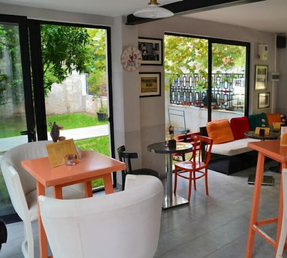 Food & Drinks 5, Hotel Antigone, Tirana
