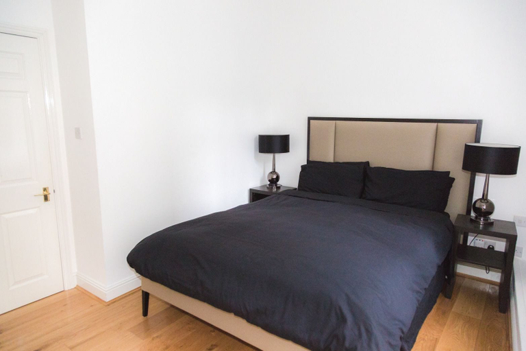 Bedroom 2, Modern 2 bed flat in historic building, London