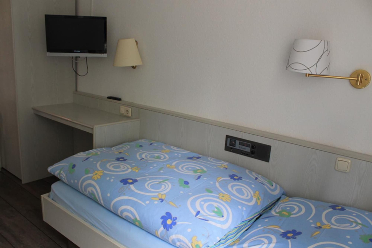 Bedroom 4, Hotel-Restaurant Neu Holland, Kassel