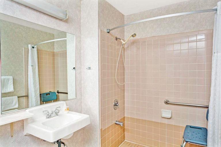 Bathroom 4, Days Inn by Wyndham Carson City, Carson City