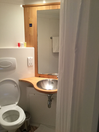 Bathroom 5, Stylotel, London