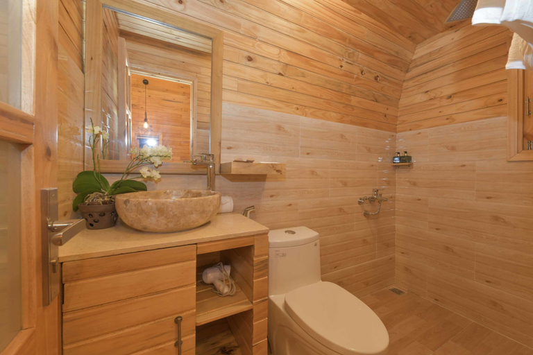 Bathroom 5, CoCo Farm Hoi An, Da Nang