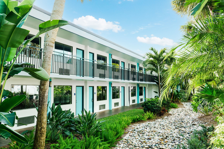 Exterior & Views 2, Coco Key Hotel & Water Park Resort, Orange