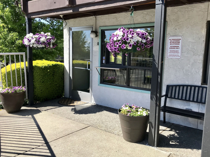 Exterior & Views 2, Sea-Tac Airport Value Inn, King