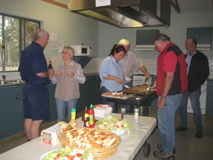 Food & Drinks 4, Kosciuszko Tourist Park, Snowy River