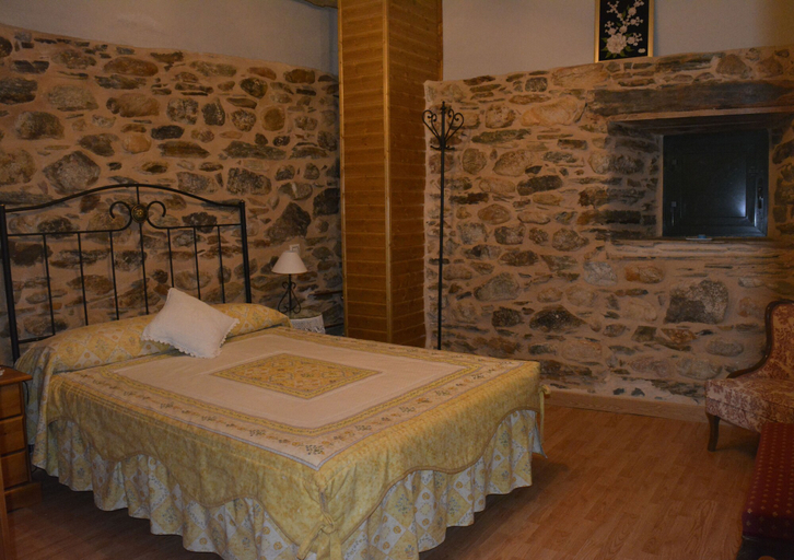 Bedroom 2, La casa de Rosa, León