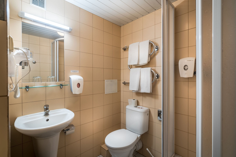 Bathroom 5, Panorama Hotel, Vilniaus