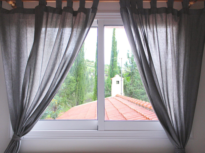 Others 4, Villa Mayzus