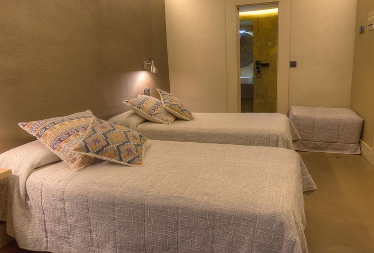Bedroom 3, Los Patios Hotel, Córdoba