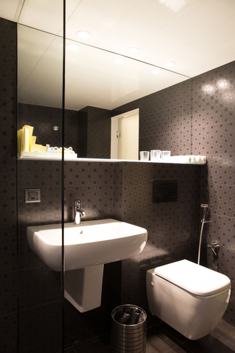 Bathroom 5, Nova Hotel Yerevan, Yerevan