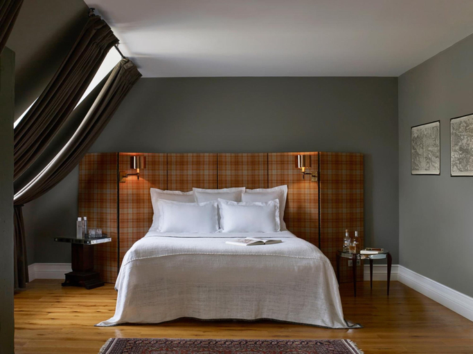 Bedroom 2, Château de Sacy, Marne