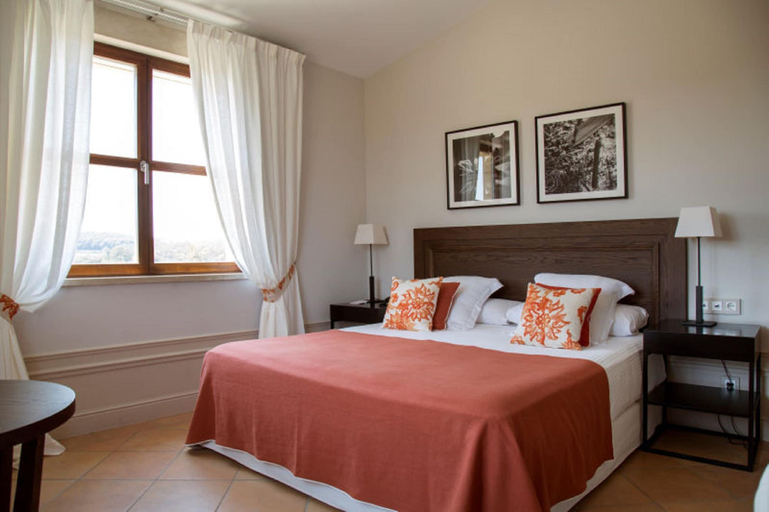 Bedroom 3, Hotel Casa Anamaria, Girona