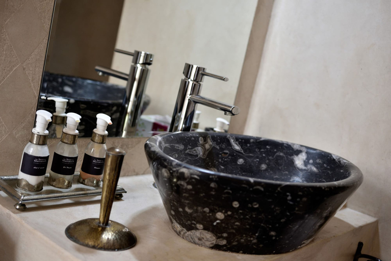 Bathroom 5, Riad Les Ammonites, Marrakech