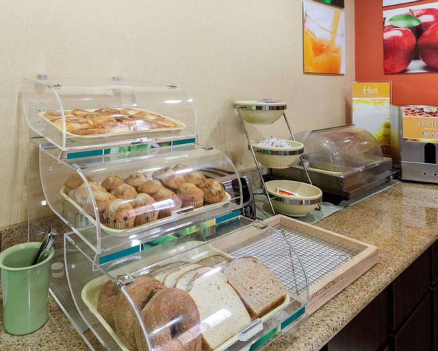 Food & Drinks 5, Quality Inn Baytown - Houston East, Harris