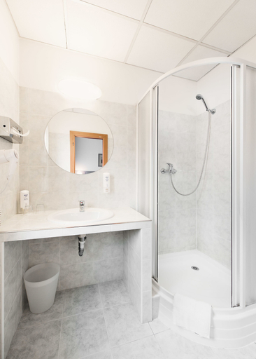 Bathroom 4, Central Hotel Prague, Praha 1