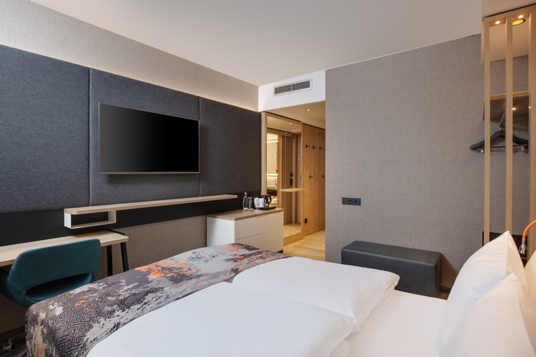 Bedroom 9