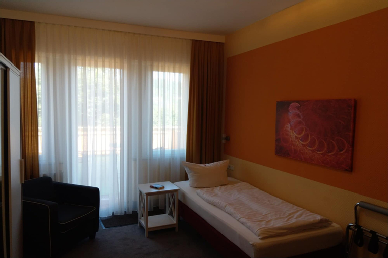 Bedroom 3, BSW - Hotel Lindenbach, Rhein-Lahn-Kreis