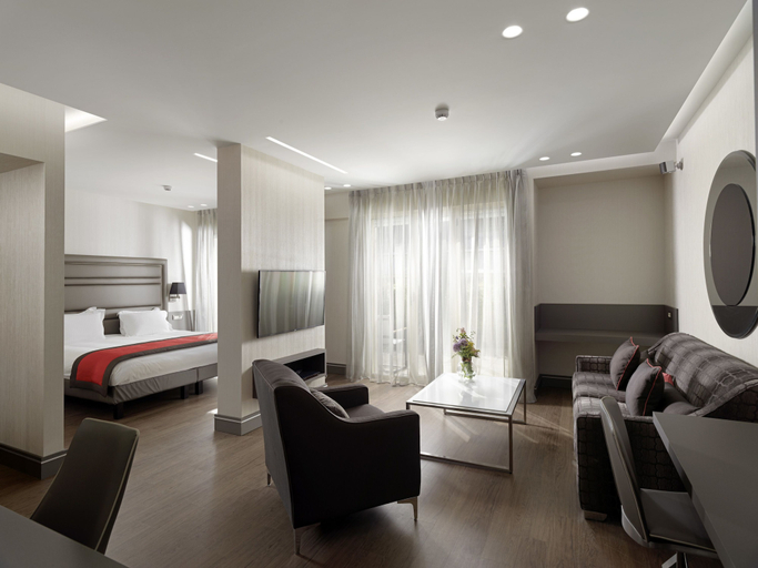 Bedroom 3, Holiday Suites, Attica