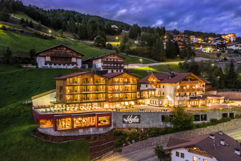 Exterior & Views 2, Boutique Hotel Kircher, Bolzano