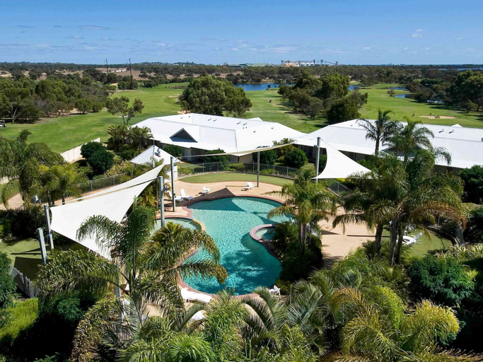 Exterior & Views 2, Mercure Bunbury Sanctuary Golf Resort, Dardanup