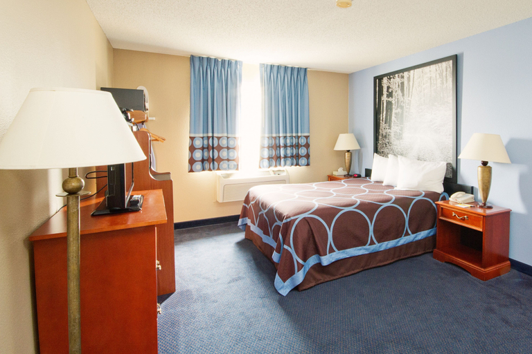 Bedroom 3, Super 8 by Wyndham Adrian, Lenawee
