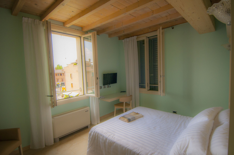 Bedroom 3, Hotel Villa Maranello, Modena