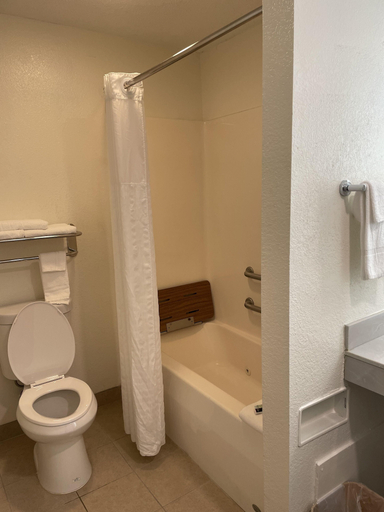 Bathroom 4, Baymont by Wyndham Biloxi/Ocean Springs, Jackson