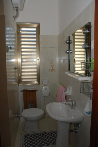 Bathroom 5, Locanda Gaia, Trieste