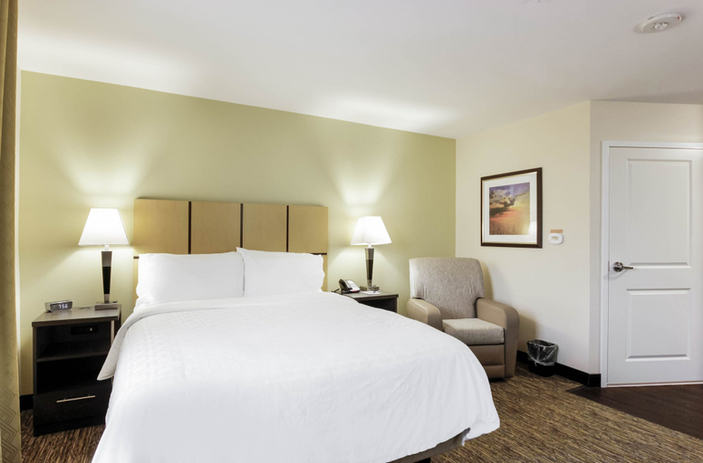 Bedroom 5, Candlewood Suites BRIGHTON, Livingston